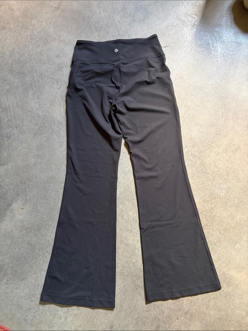 Lululemon Groove Flared Pant - Picture 4 of 7